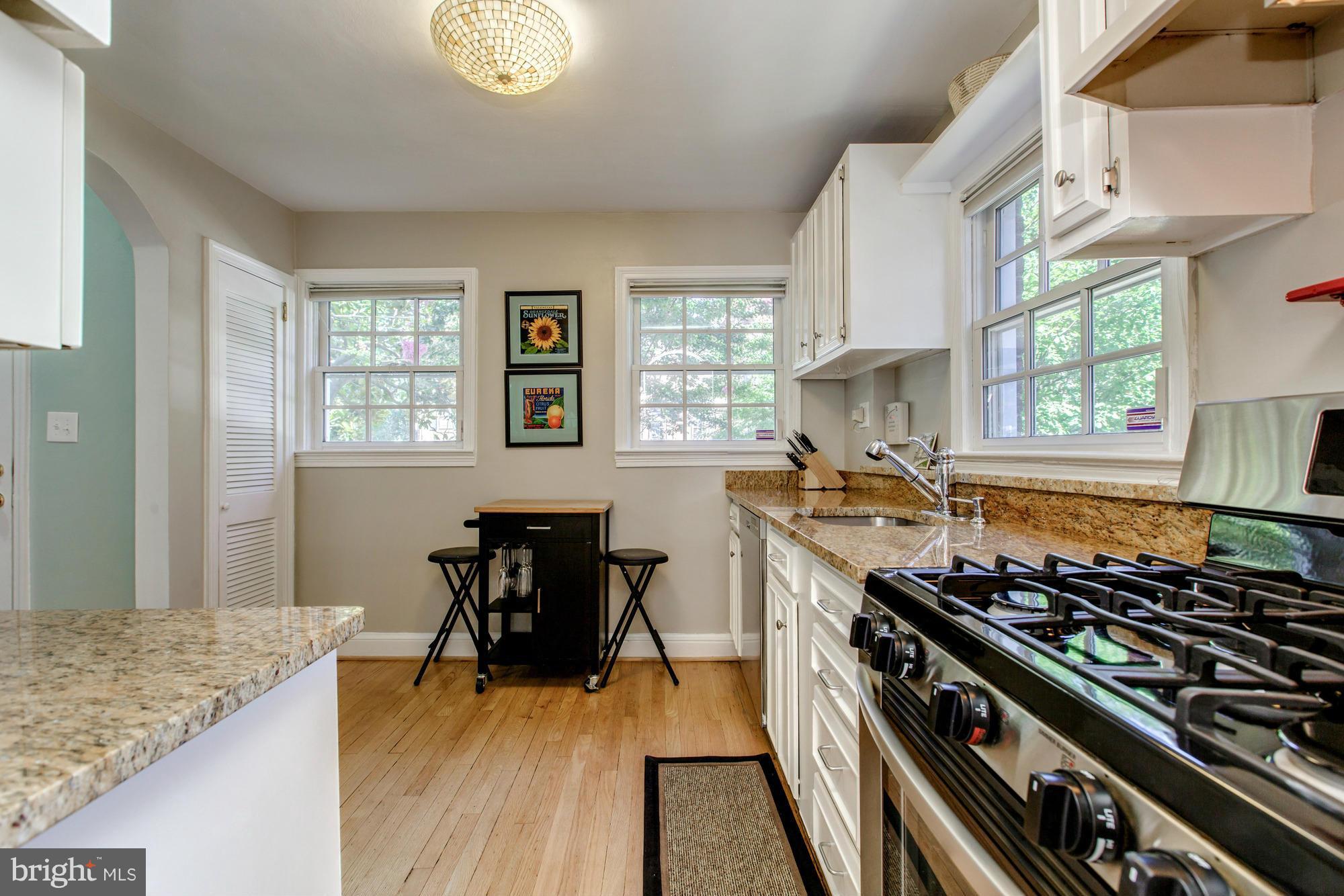 1216 Portner Road Alexandria, VA 22314 - Photo 5 of 27 Kitchen