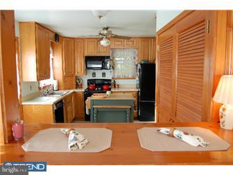 1416 Kingsley Road Havertown, PA 19083 - Photo 5 of 12 Kitchen