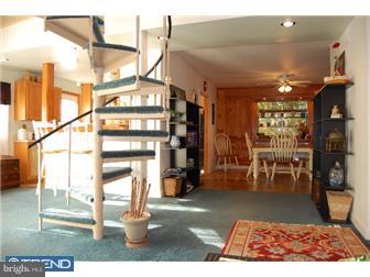 1416 Kingsley Road Havertown, PA 19083 - Photo 10 of 12 Family Room