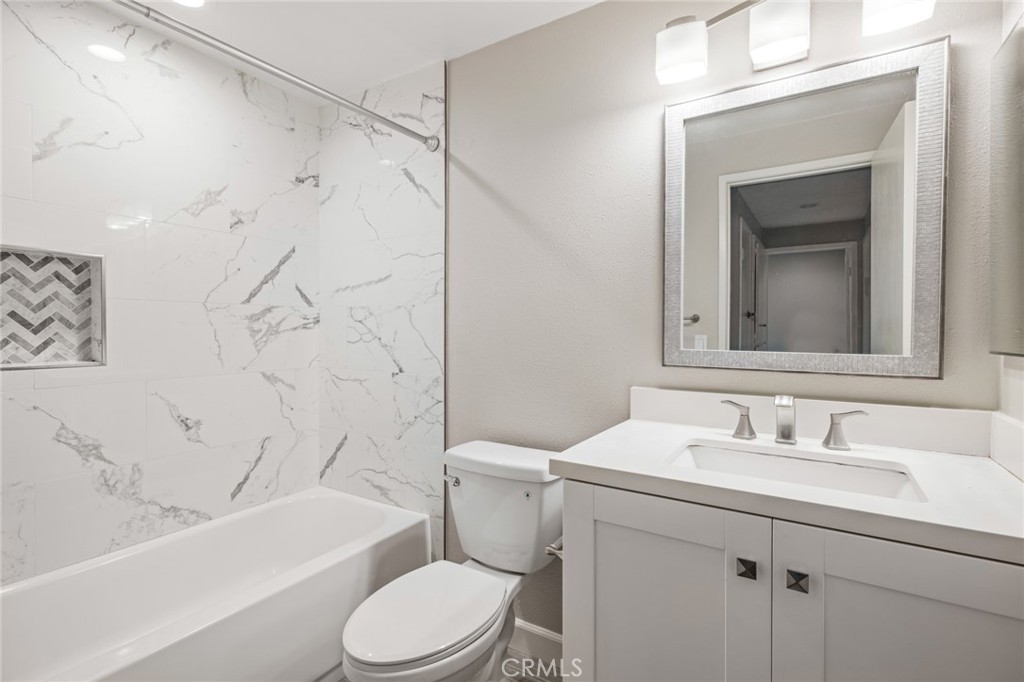 3 Mirror, Unit 40 Irvine, CA 92604 - Photo 14 of 20