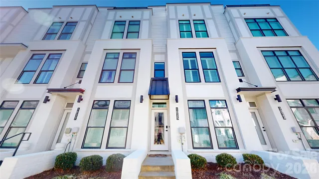 $555,000 | 1025 Wesley Terrace Avenue, Charlotte, NC 28208