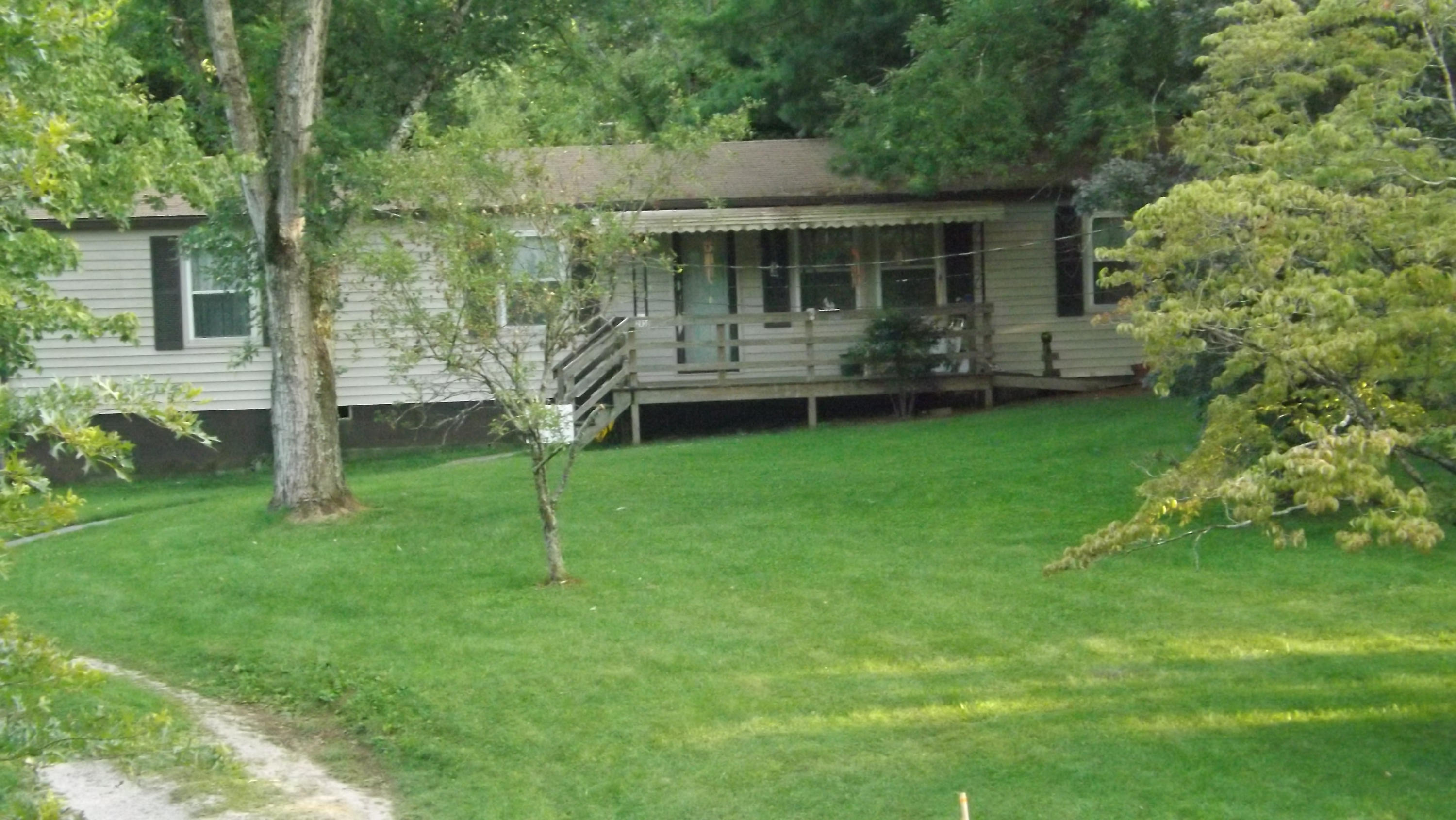 2830 Grove Road Mascot, TN 37806 - Photo 1 of 17 DSCF0467
