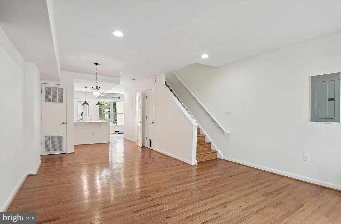 12 Hanover Place Northwest Washington, DC 20001 - Photo 5 of 15