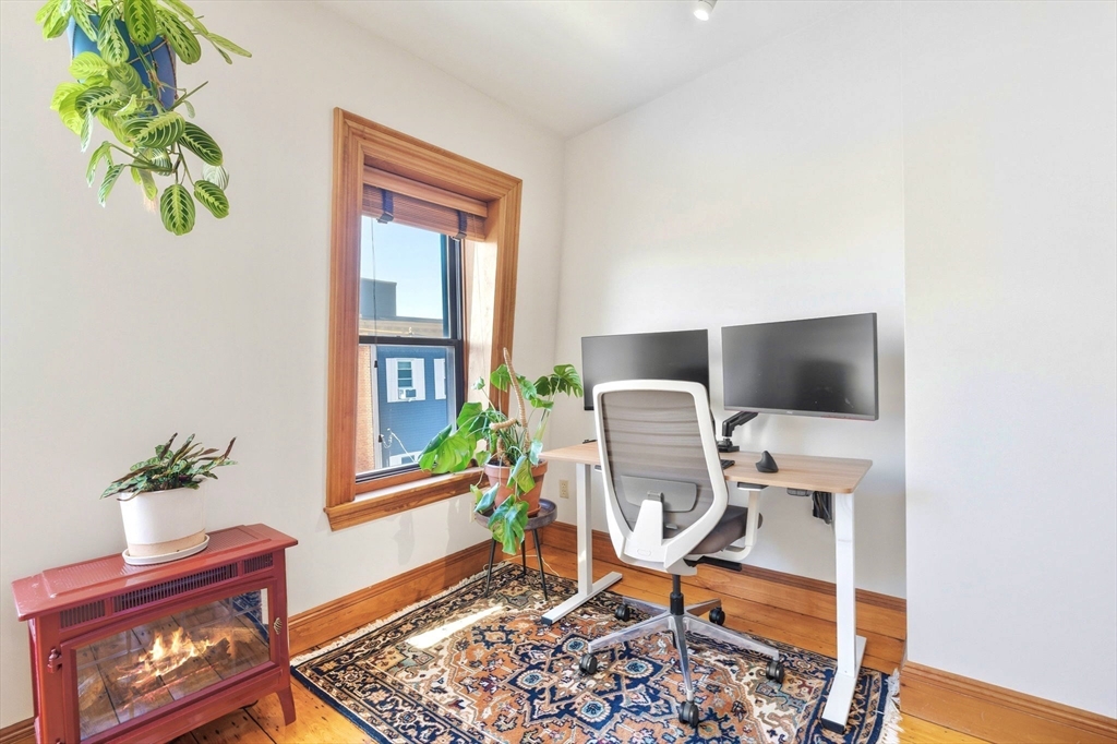 43 Russell Street, Unit 3 Boston, MA 02129 - Photo 12 of 19