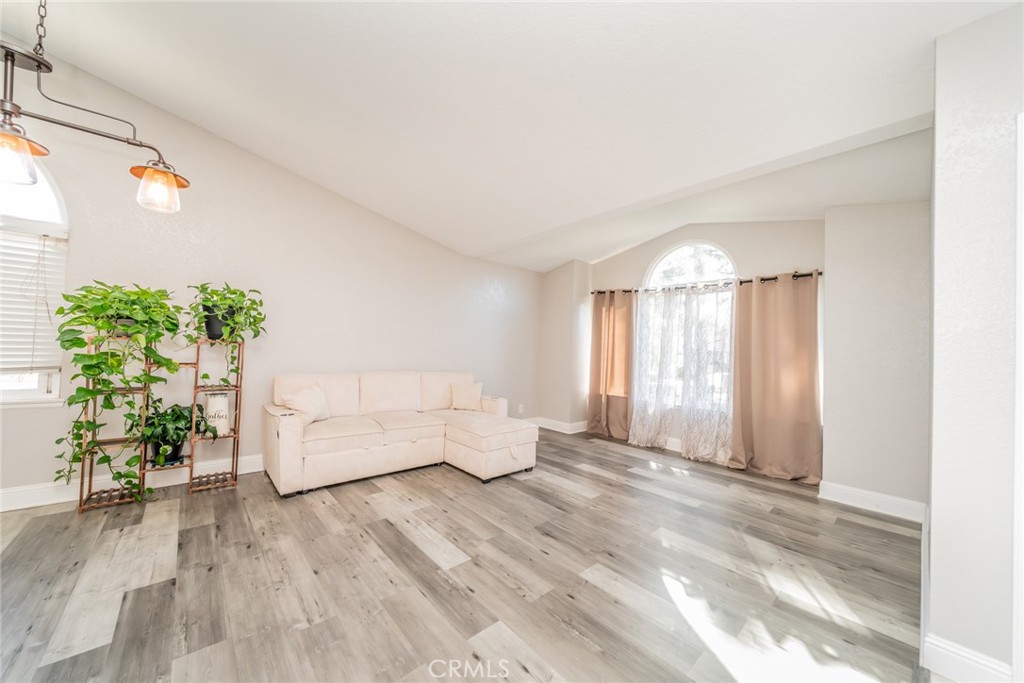 6744 Mission Grove Riverside, CA 92506 - Photo 7 of 53