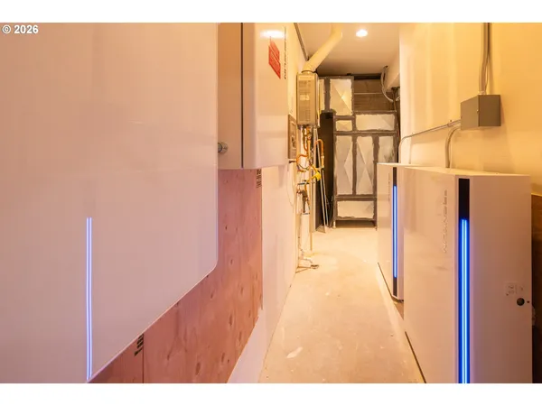 $2,050,000 | 400 Maya Way, Mosier, OR 97040