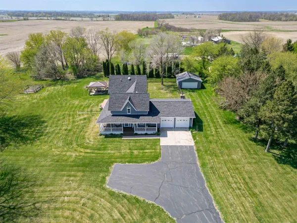 $525,000 | 34007 Pearl Street, Kirkland, IL 60146