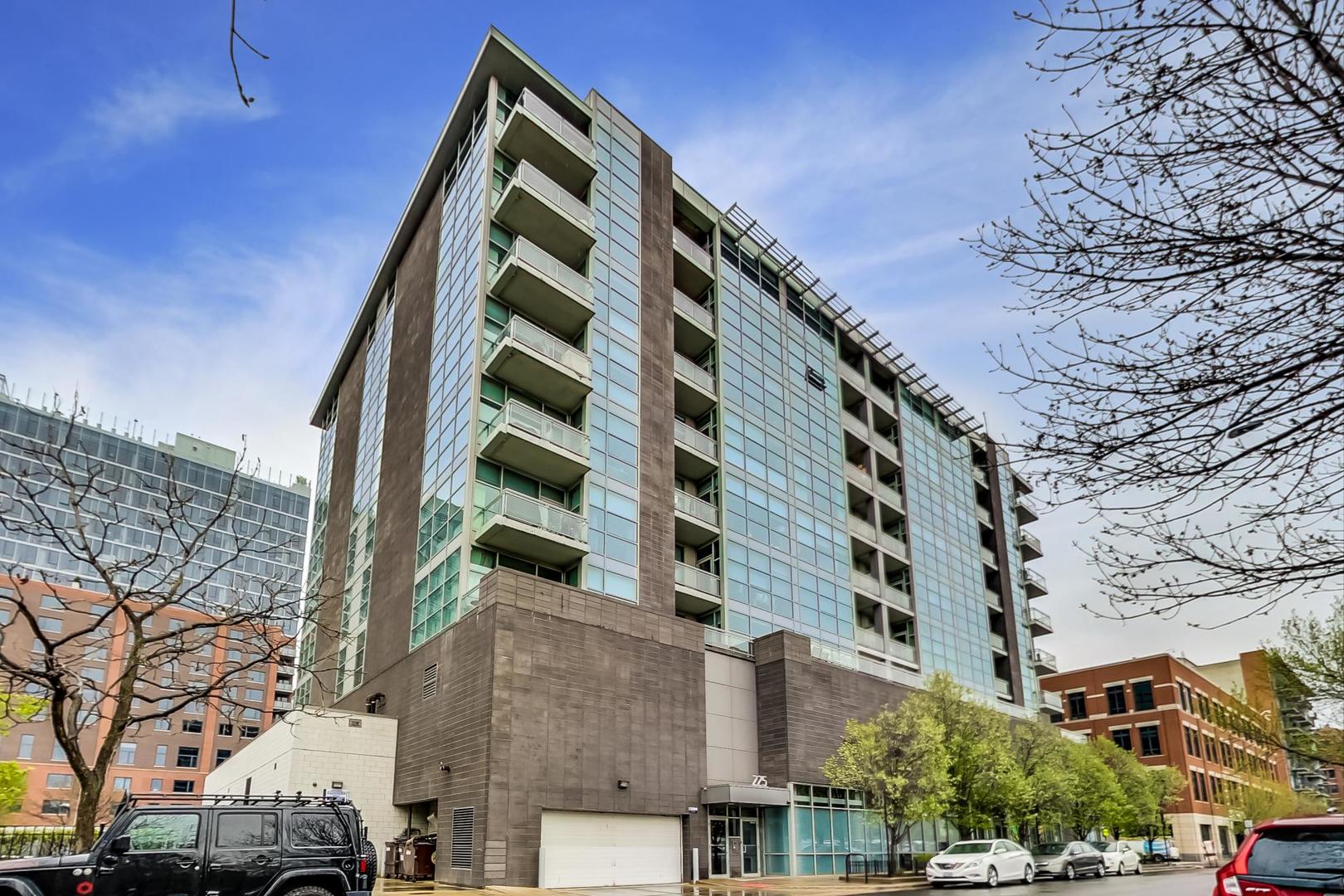 225 South Sangamon Street, Unit 809 Chicago, IL 60607 - Photo 1 of 34 front view of a building