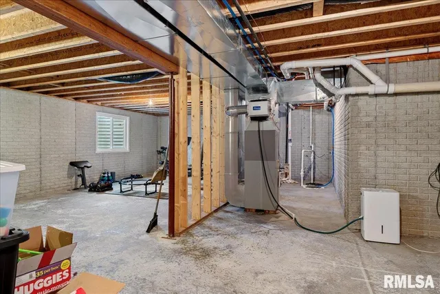 $439,900 | 905 Boxwood Court, Chatham, IL 62629