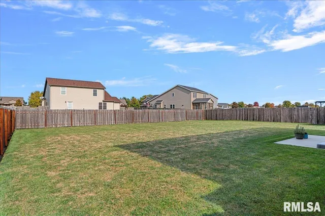 $439,900 | 905 Boxwood Court, Chatham, IL 62629