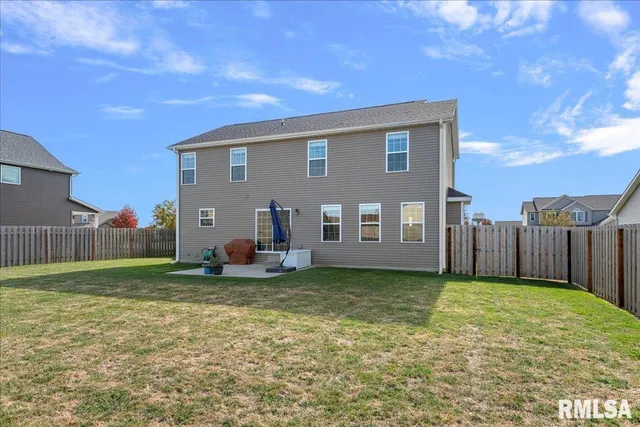 $439,900 | 905 Boxwood Court, Chatham, IL 62629