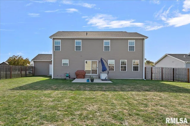 $439,900 | 905 Boxwood Court, Chatham, IL 62629