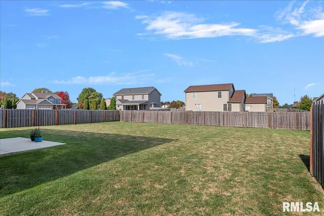 $439,900 | 905 Boxwood Court, Chatham, IL 62629