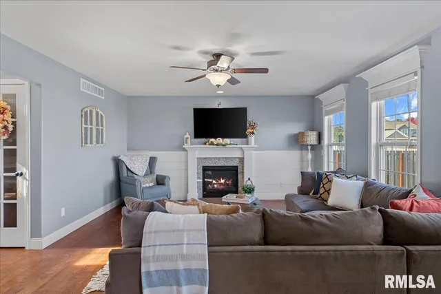 $439,900 | 905 Boxwood Court, Chatham, IL 62629