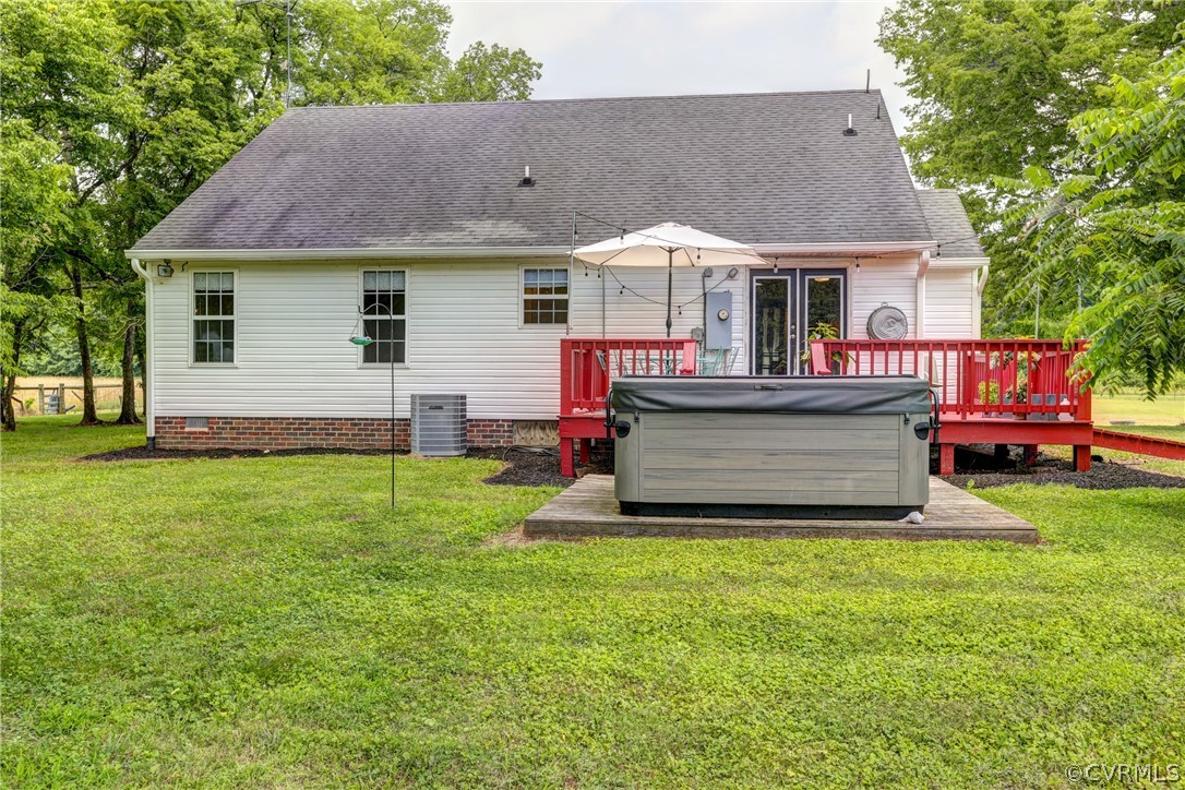 5226 North Warriner Road Richmond, VA 23231 - Photo 32 of 50 a front view of house with yard and outdoor seating
