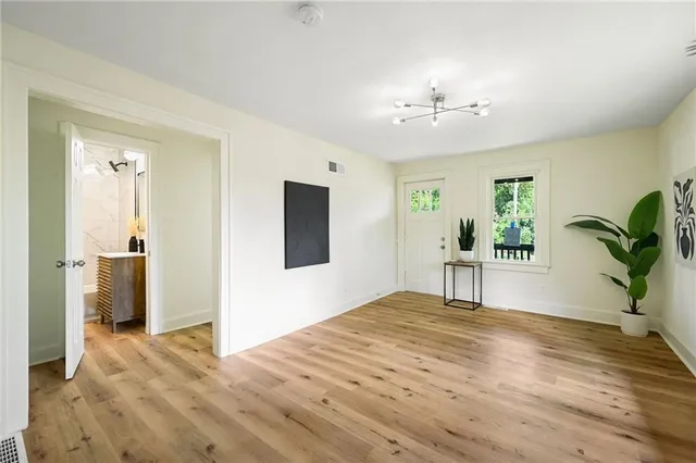 $149,500 | 902 South Crisp Avenue, Independence, MO 64054