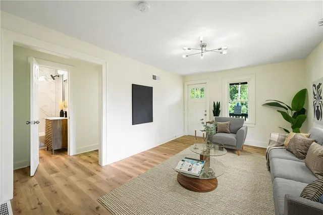 $149,500 | 902 South Crisp Avenue, Independence, MO 64054