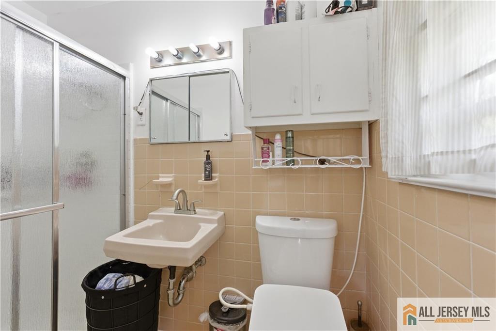 459 Wheeler Road North Brunswick, NJ 08902 - Photo 21 of 30