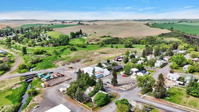 $225,000 | 228 Poplar Street, Tekoa, WA 99033