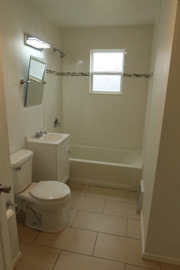 2003 Nebraska Road Rockford, IL 61108 - Photo 5 of 19 Gallery Image 5