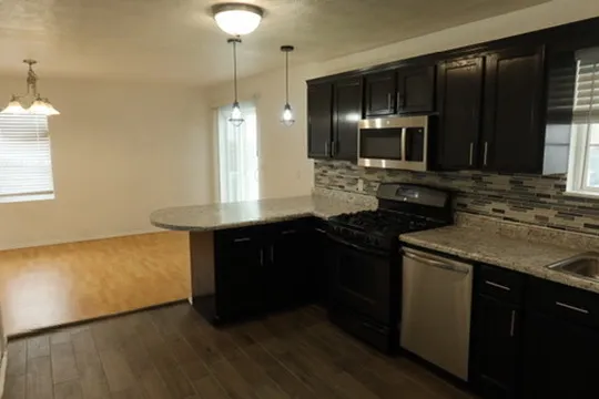 $191,500 | 2003 Nebraska Road, Rockford, IL 61108