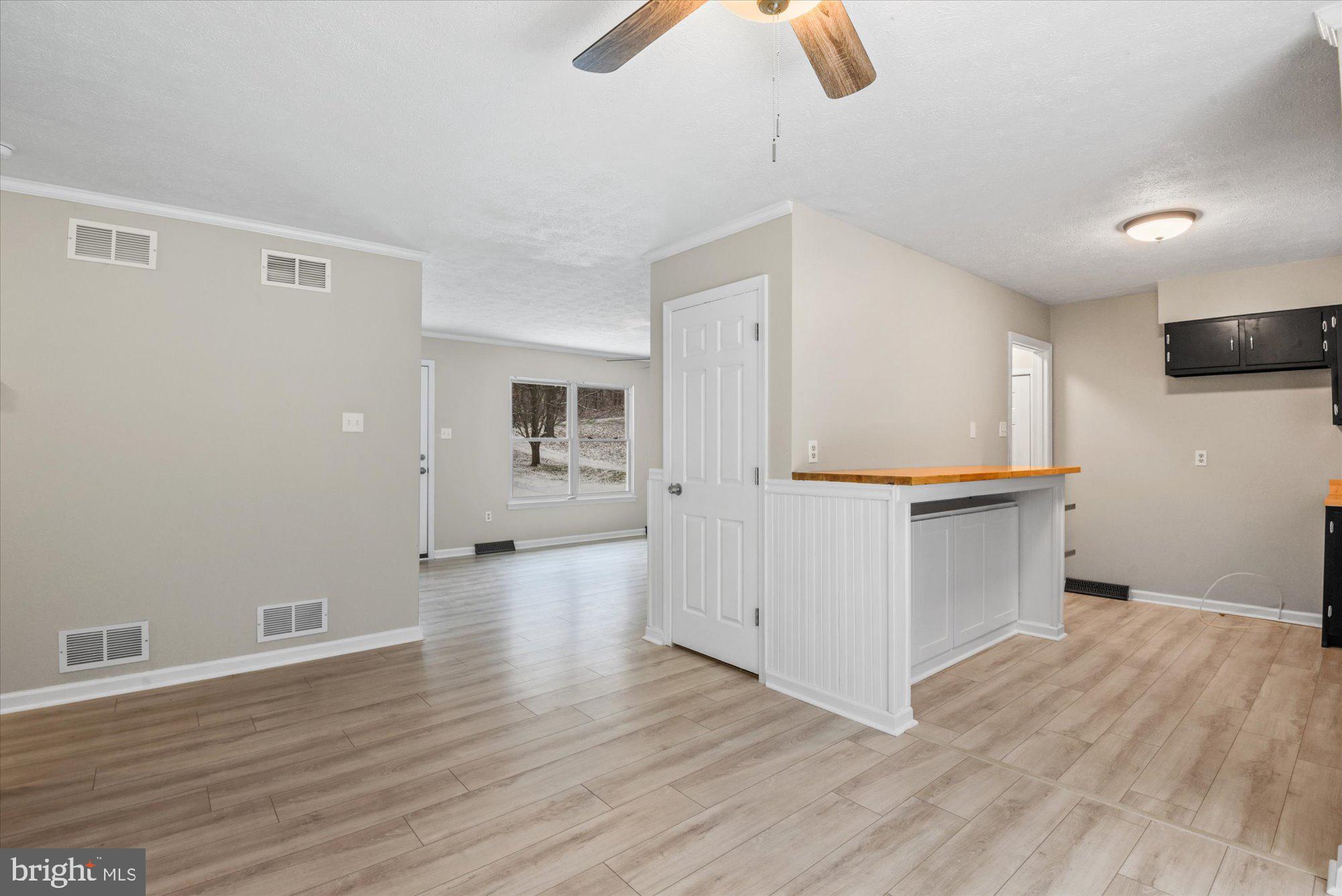 4419 Old Hanover Road Westminster, MD 21158 - Photo 4 of 24 Gallery Image 4