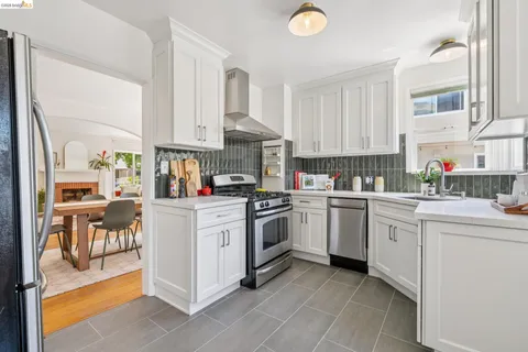 $869,000 | 264 Marlow Drive, Oakland, CA 94605