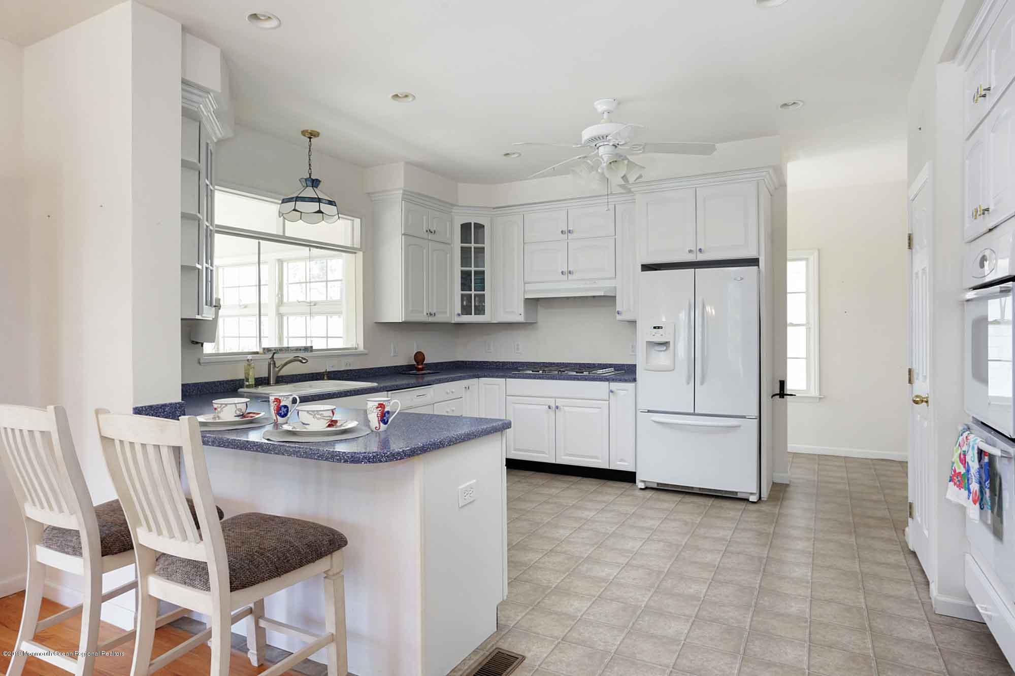 111 York Avenue Spring Lake, NJ 07762 - Photo 12 of 33 IMG_6702