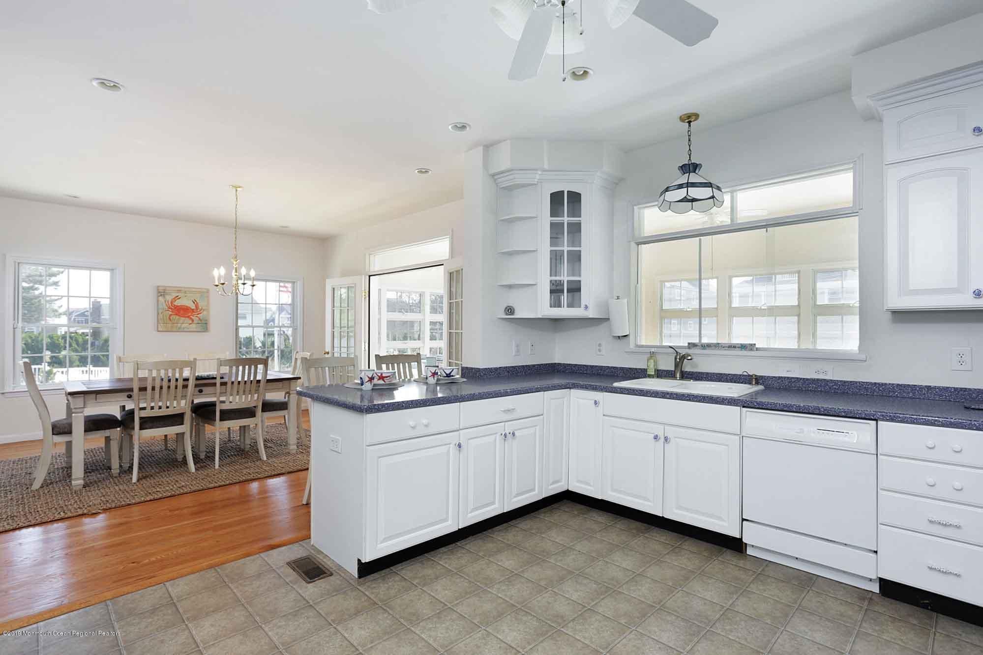 111 York Avenue Spring Lake, NJ 07762 - Photo 13 of 33 IMG_6714