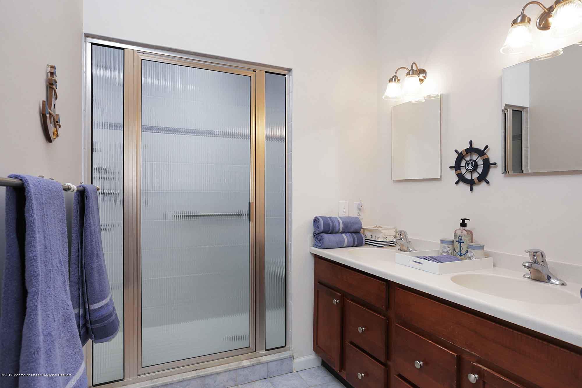 111 York Avenue Spring Lake, NJ 07762 - Photo 19 of 33 IMG_6747