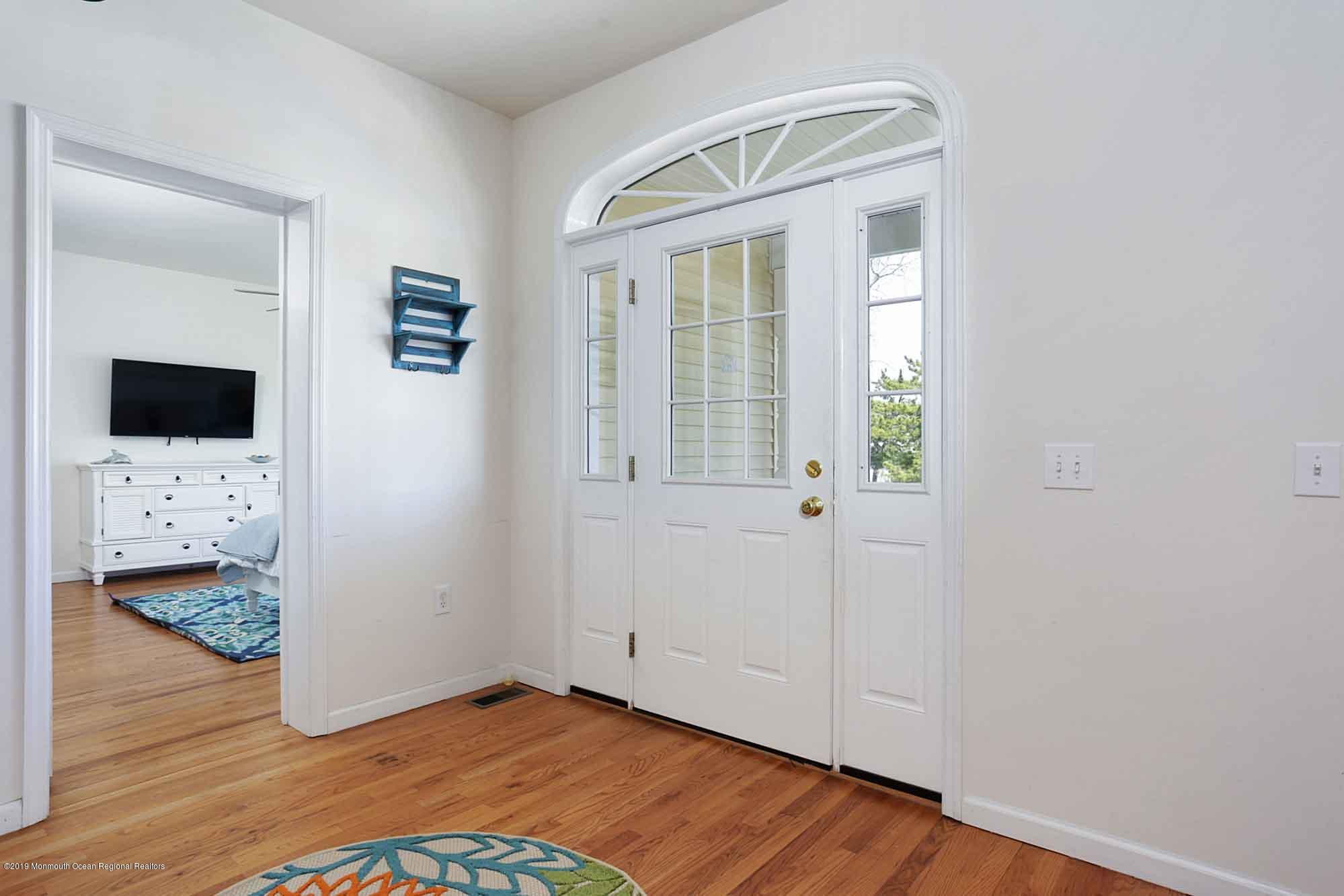 111 York Avenue Spring Lake, NJ 07762 - Photo 7 of 33 IMG_6649