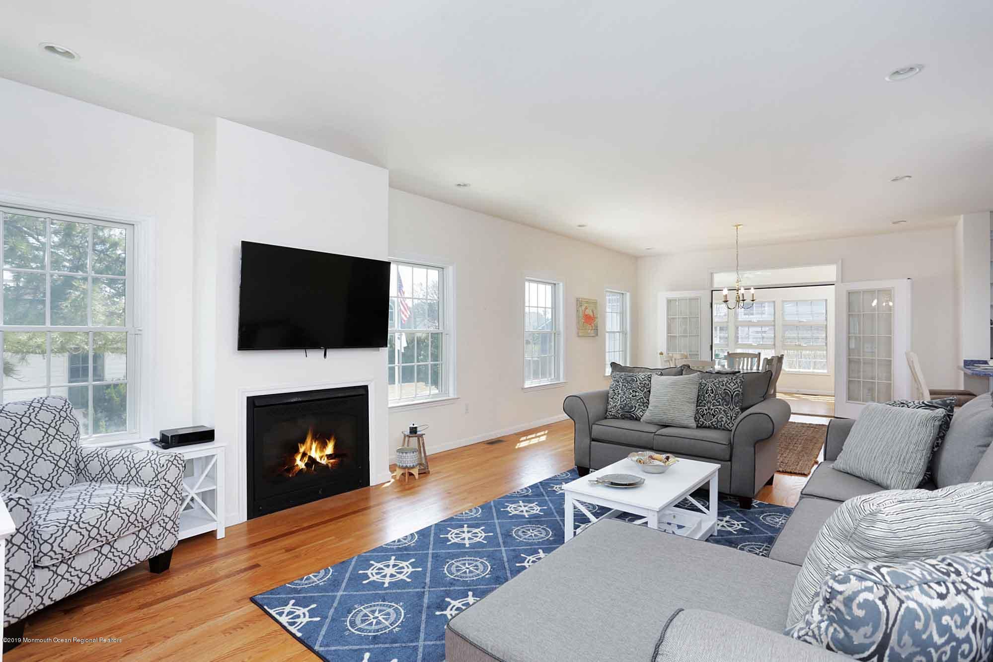 111 York Avenue Spring Lake, NJ 07762 - Photo 8 of 33 IMG_6656