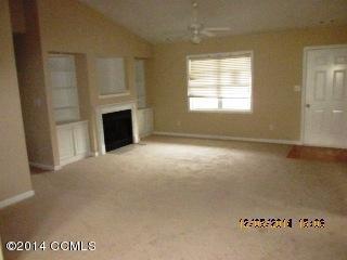219 Rutledge Avenue Beaufort, NC 28516 - Photo 4 of 12 Living Room