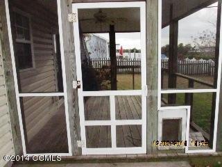 219 Rutledge Avenue Beaufort, NC 28516 - Photo 10 of 12 Screened Porch