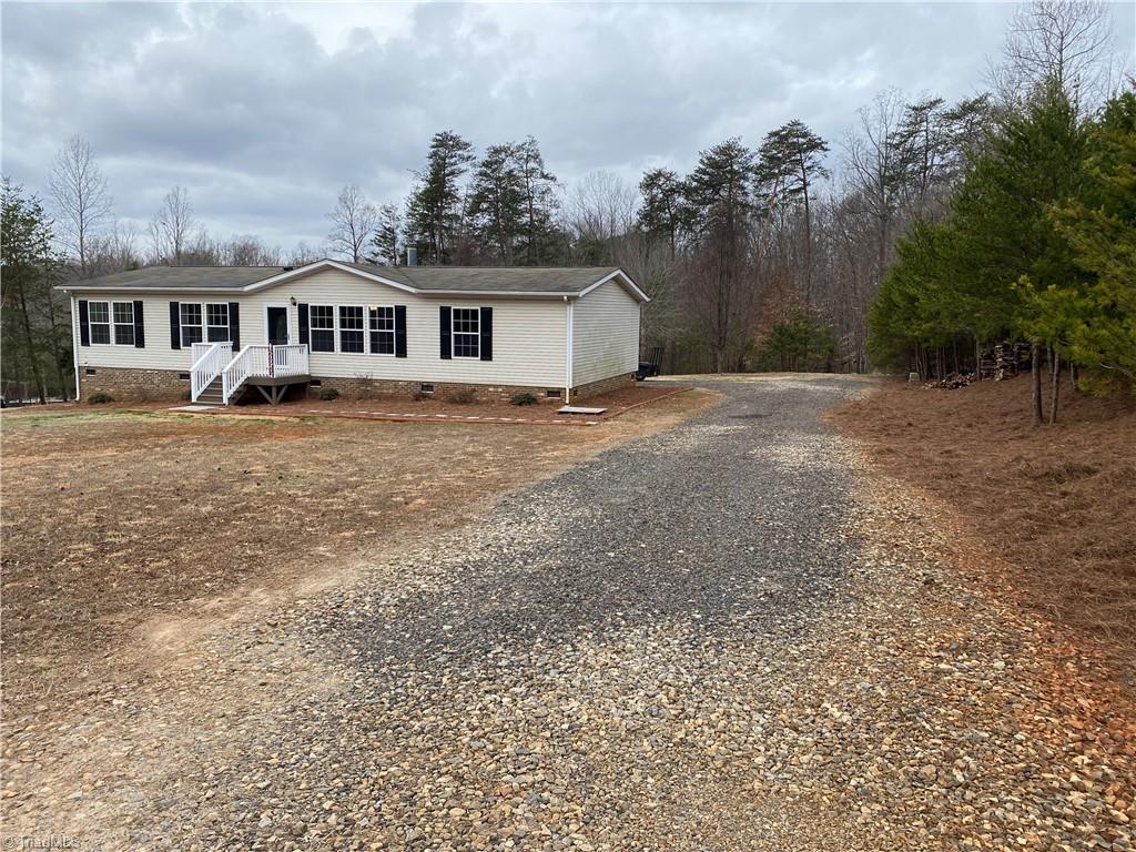 1080 Kallam Hill Road Sandy Ridge, NC 27046 - Photo 3 of 29