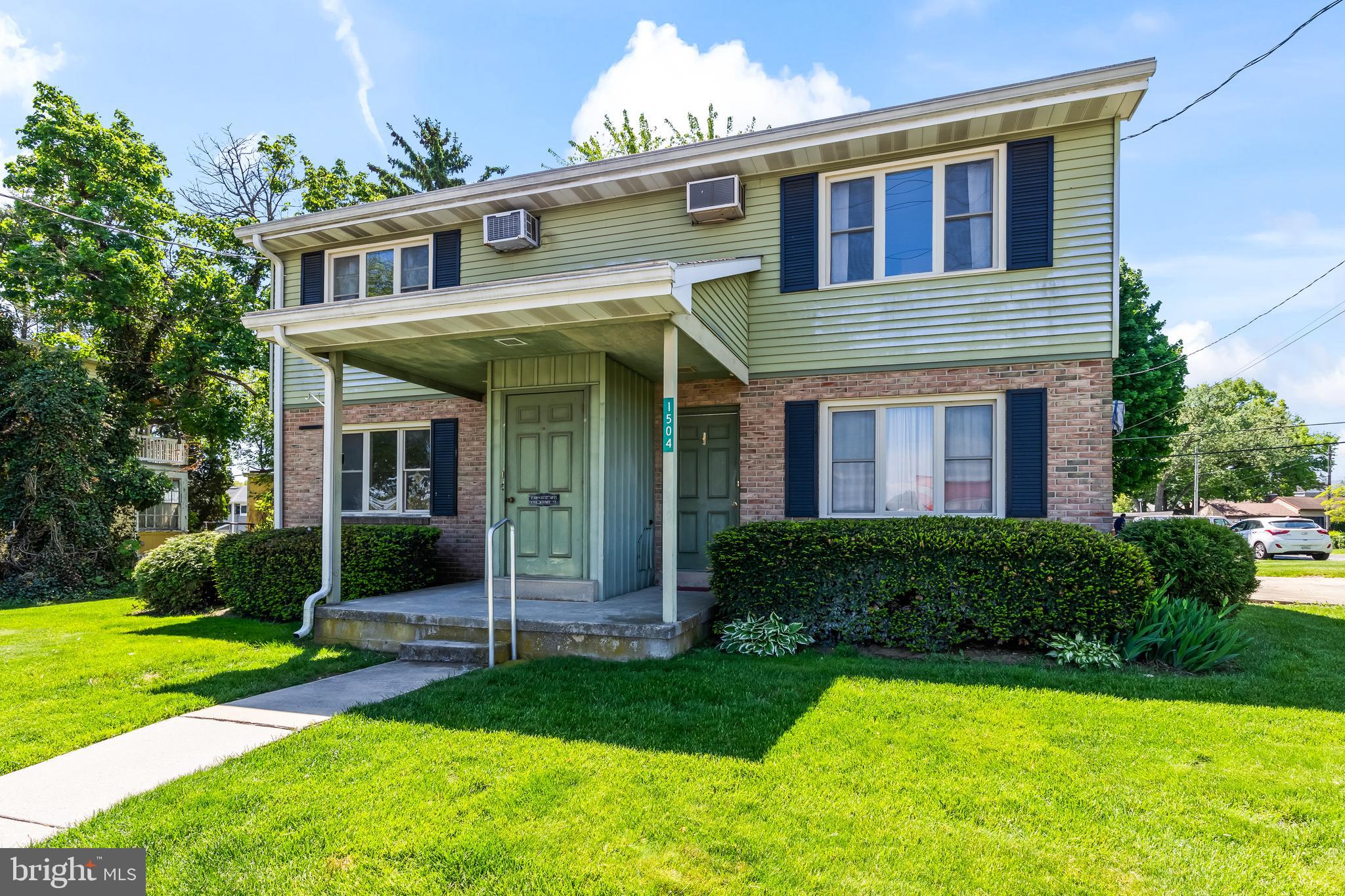 1504 Walnut Street, Unit D Lebanon, PA 17042 - Photo 2 of 13