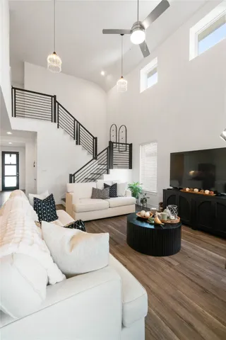 $565,000 | 13712 Moss Lake Lane, Conroe, TX 77384