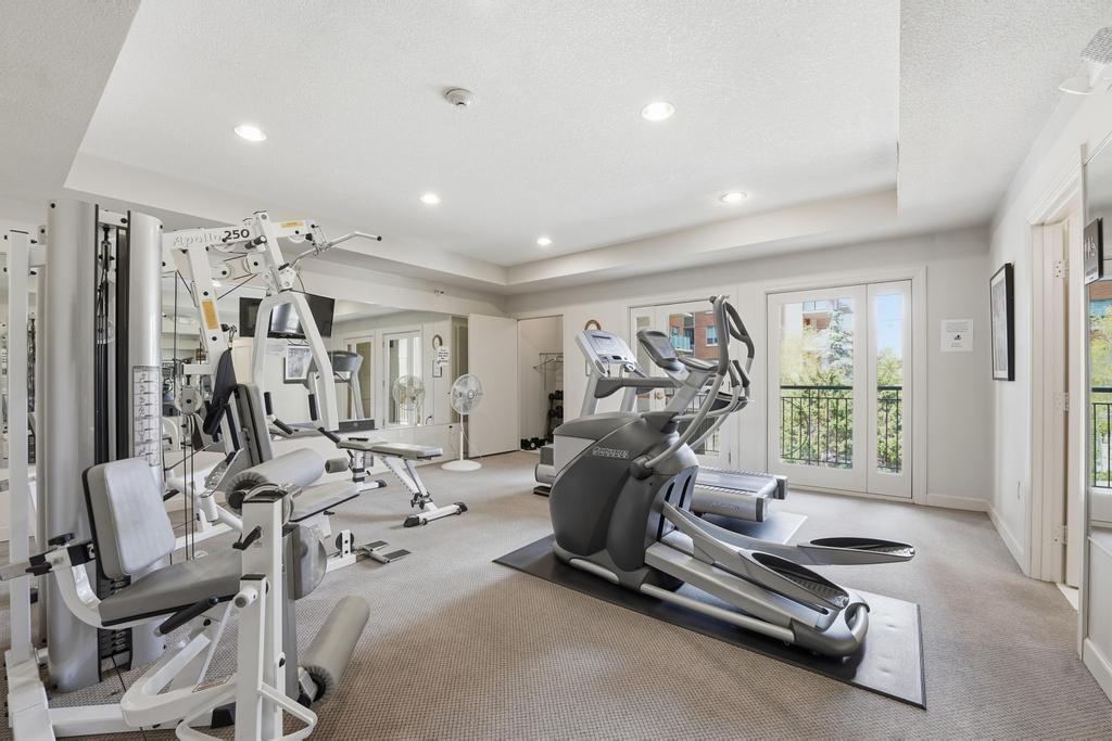 4949 Wornall Road, Unit 109 Kansas City, MO 64112 - Photo 19 of 28