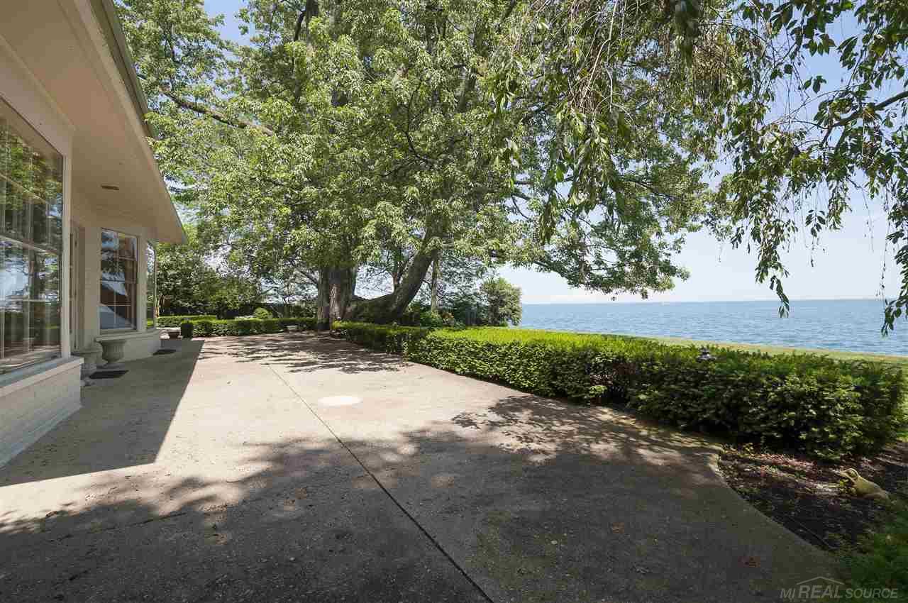 80 Lake Shore Road Grosse Pointe Farms, MI 48236 - Photo 3 of 90