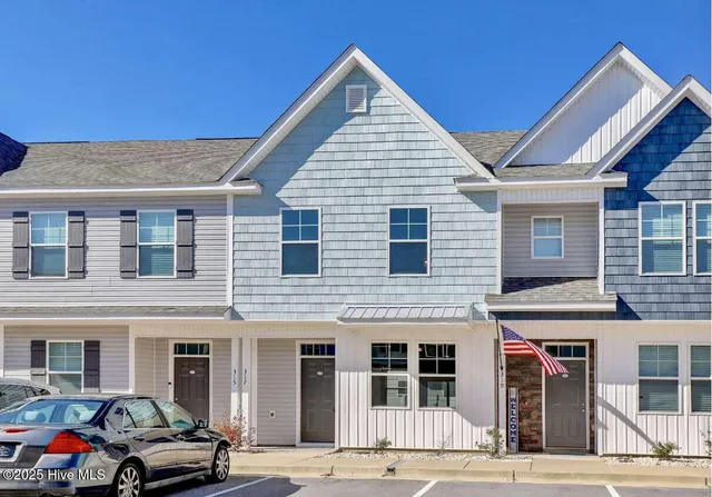 $266,800 | 317 Starfish Lane, Sneads Ferry, NC 28460