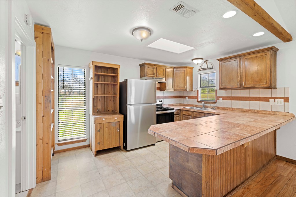 446 Mosel Road Harper, TX 78631 - Photo 21 of 26 Gallery Image 21