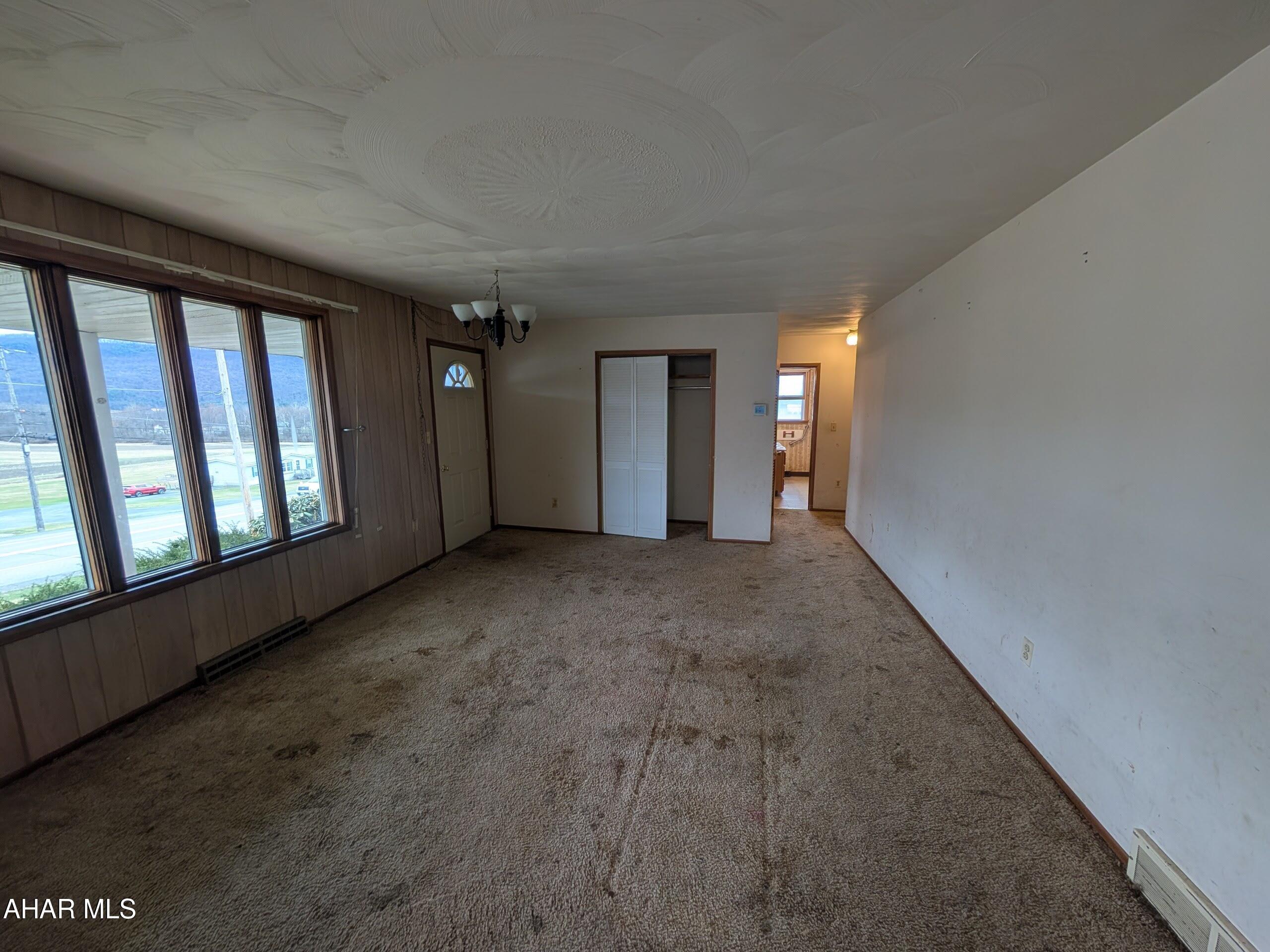 533 Wheeland Road Duncansville, PA 16635 - Photo 8 of 33