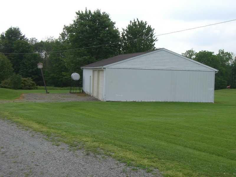 92 South State Line Road Greenville, PA 16125 - Photo 2 of 23 Parking Lot/Garage.