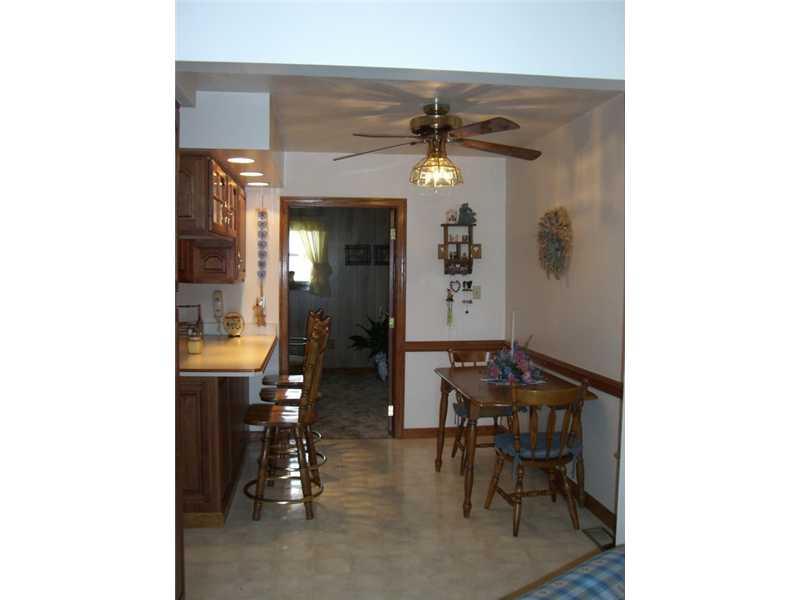 92 South State Line Road Greenville, PA 16125 - Photo 6 of 23 Kitchen.