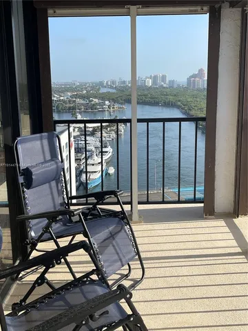 $899,000 | 936 Intracoastal Drive, Unit 21A, Fort Lauderdale, FL 33304