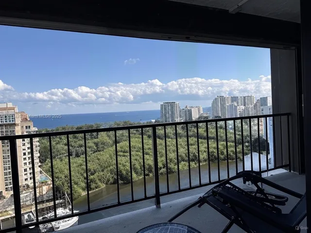 $899,000 | 936 Intracoastal Drive, Unit 21A, Fort Lauderdale, FL 33304