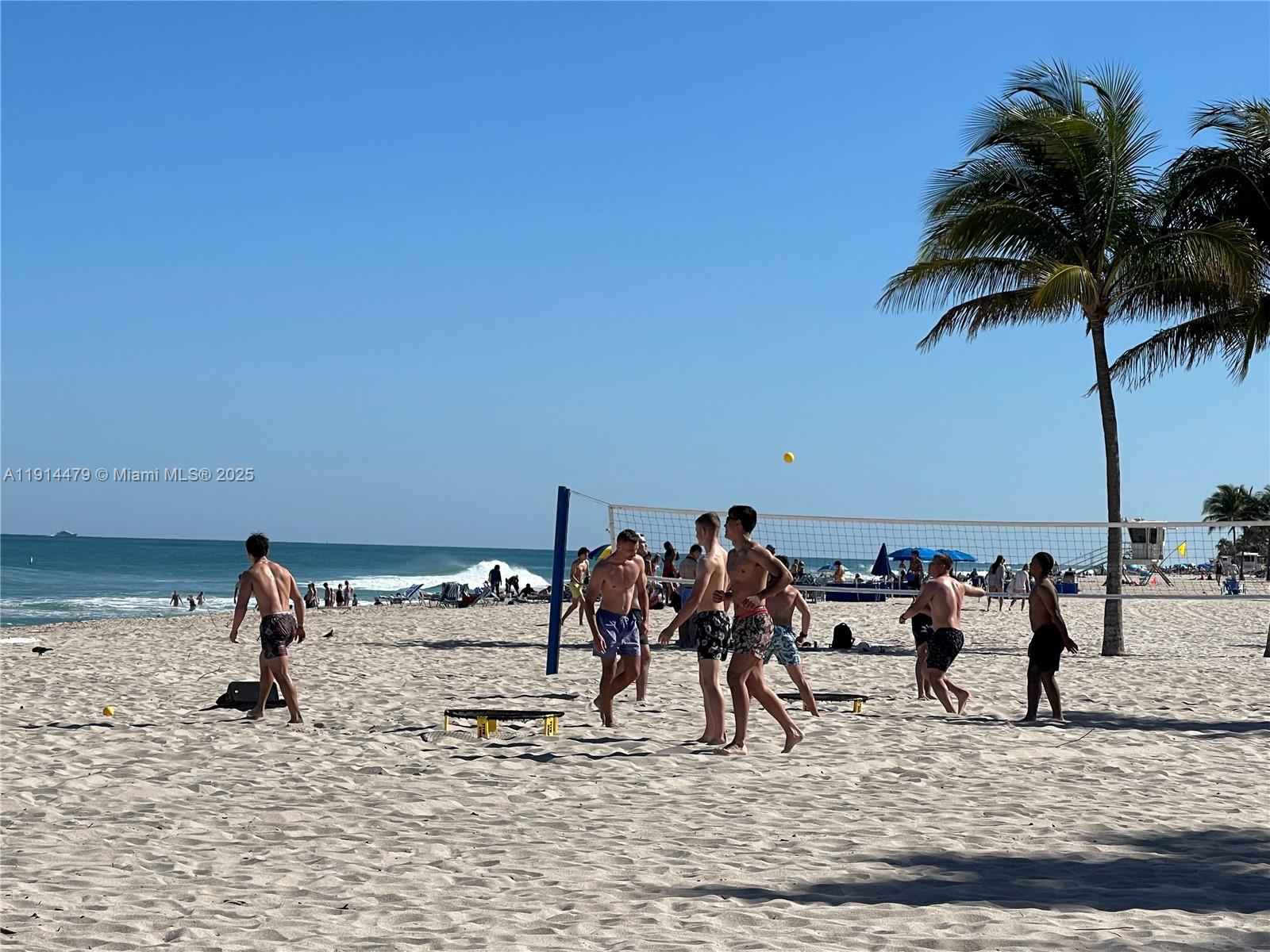 936 Intracoastal Drive, Unit 21A Fort Lauderdale, FL 33304 - Photo 30 of 52 a view of a ocean view