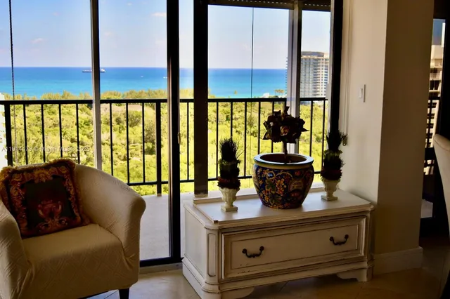 $899,000 | 936 Intracoastal Drive, Unit 21A, Fort Lauderdale, FL 33304