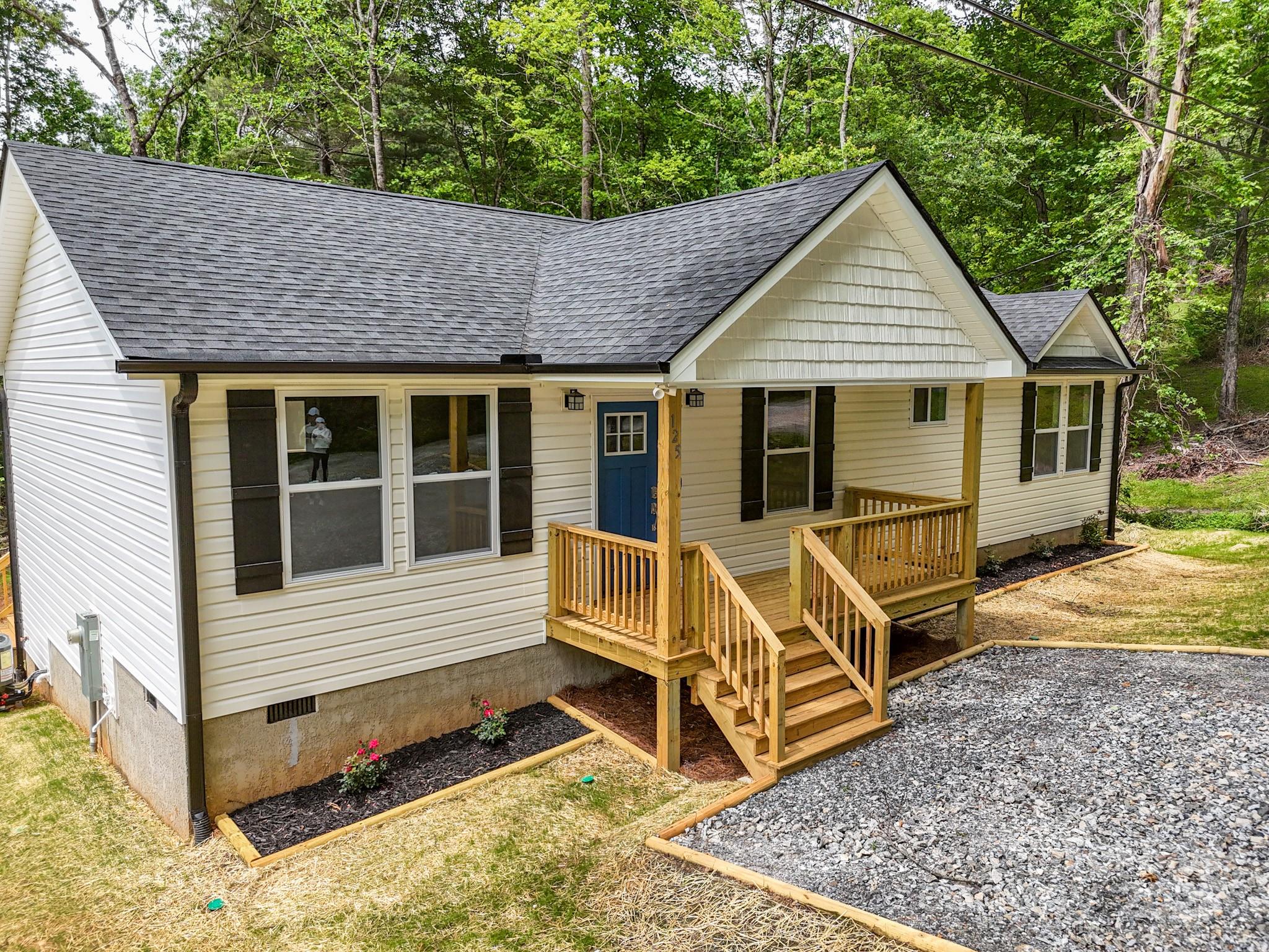 125 Redden Road Hendersonville, NC 28739 - Photo 38 of 39 Gallery Image 38