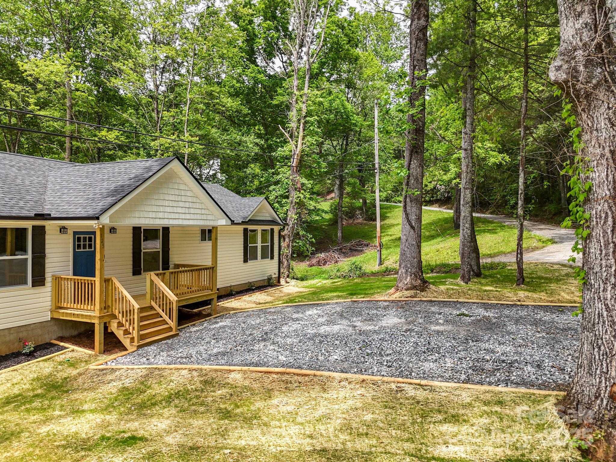 125 Redden Road Hendersonville, NC 28739 - Photo 39 of 39 Gallery Image 39